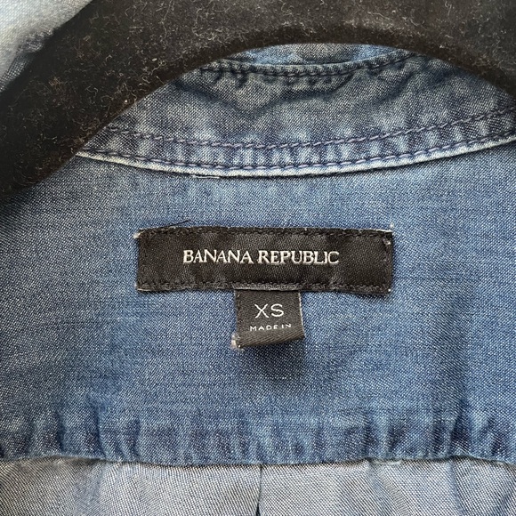 Banana Republic Denim Pain Splatter Button Down - Picture 4 of 6